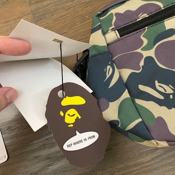 Bape camo bag crossbody bag A Bathing Ape bag
Dark camo color - Picture 5 of 5